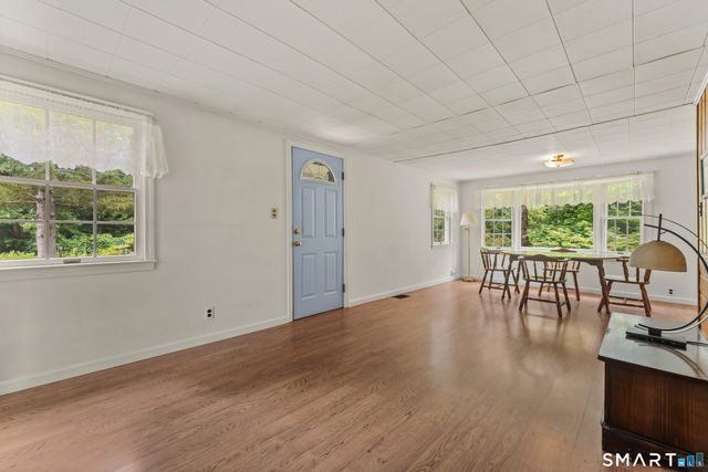 8 Mixville Road, Prospect, CT 06712