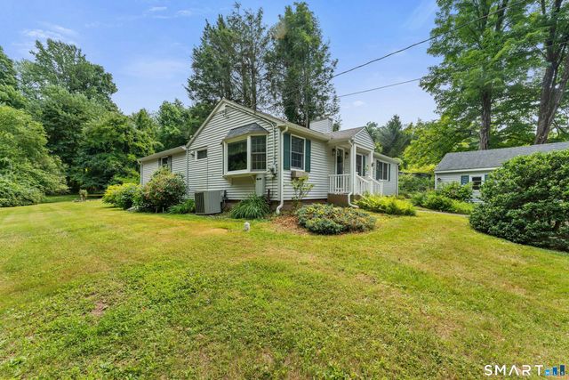 8 Mixville Road, Prospect, CT 06712