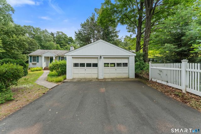 8 Mixville Road, Prospect, CT 06712