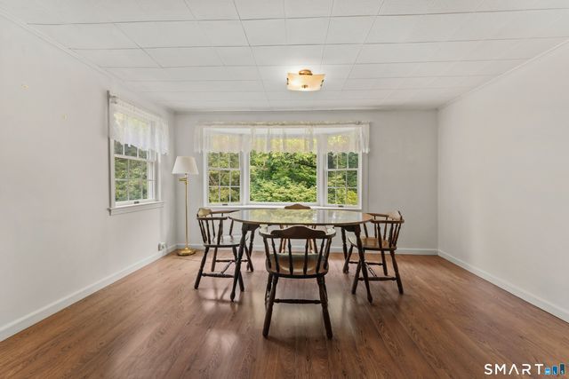 8 Mixville Road, Prospect, CT 06712