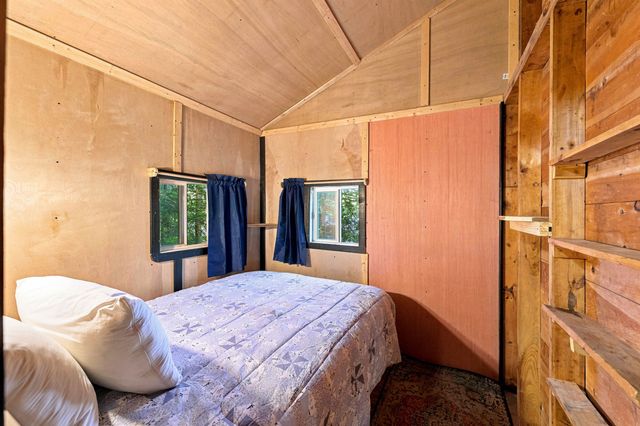 9 Berry Road, Loudon, NH 03307