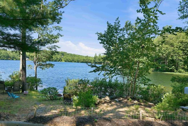 9 Berry Road, Loudon, NH 03307