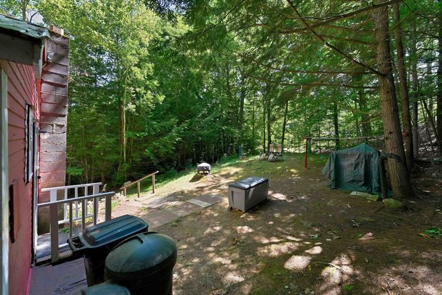 9 Berry Road, Loudon, NH 03307