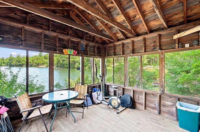 9 Berry Road, Loudon, NH 03307