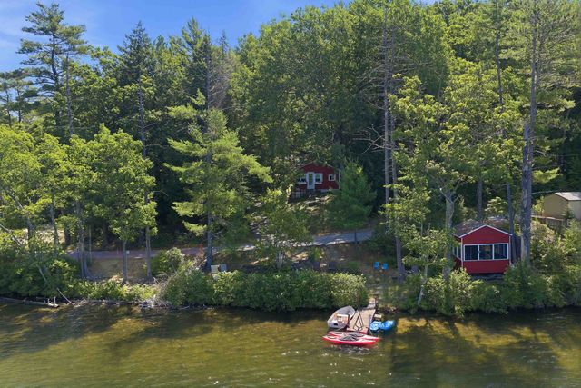 9 Berry Road, Loudon, NH 03307
