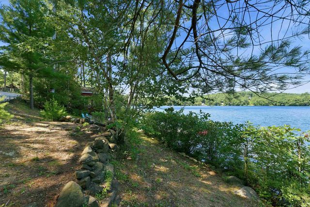 9 Berry Road, Loudon, NH 03307