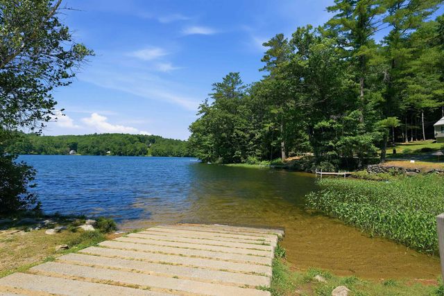 9 Berry Road, Loudon, NH 03307