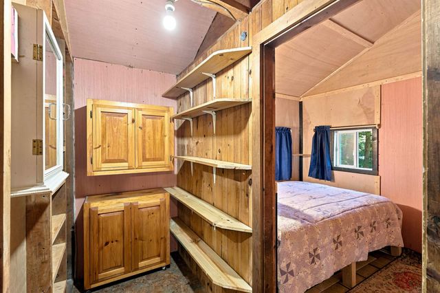 9 Berry Road, Loudon, NH 03307