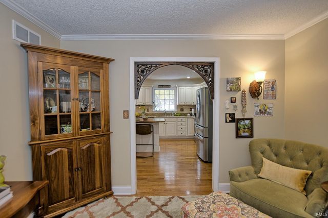 6299 Pfafflin Lake Boulevard, Newburgh, IN 47630
