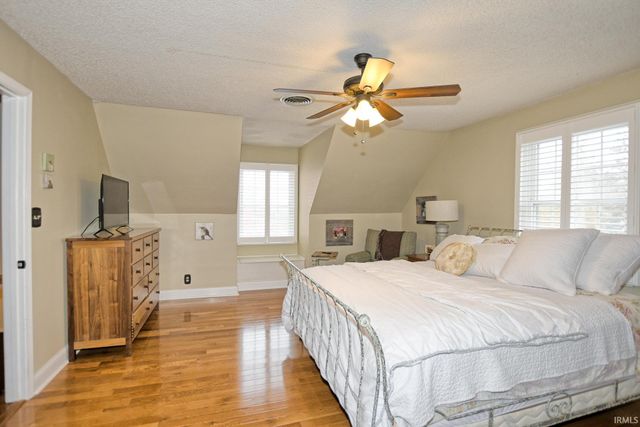 6299 Pfafflin Lake Boulevard, Newburgh, IN 47630