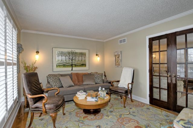 6299 Pfafflin Lake Boulevard, Newburgh, IN 47630