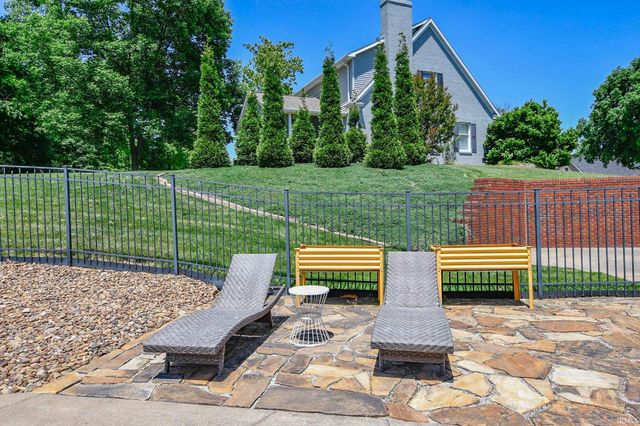 6299 Pfafflin Lake Boulevard, Newburgh, IN 47630