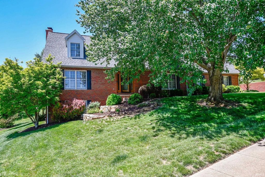 6299 Pfafflin Lake Boulevard, Newburgh, IN 47630