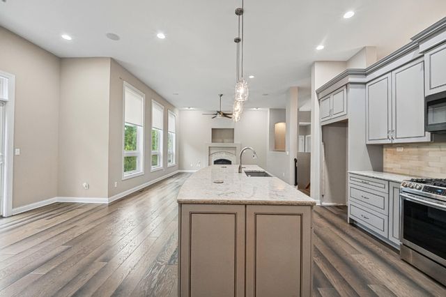 2205 OAK HARBOR CT, Columbia, MO 65203