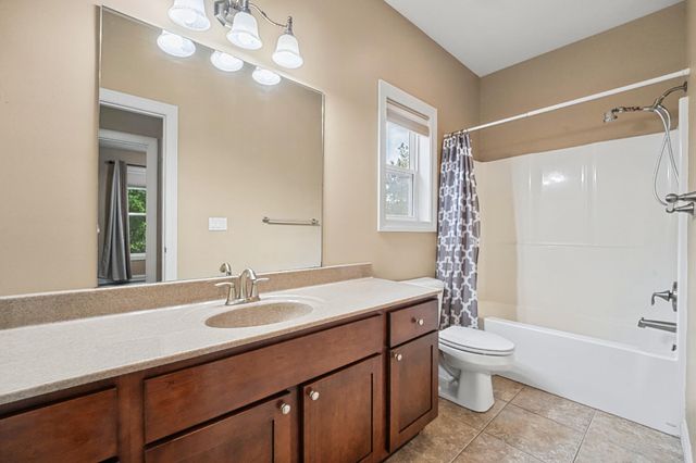 2205 OAK HARBOR CT, Columbia, MO 65203