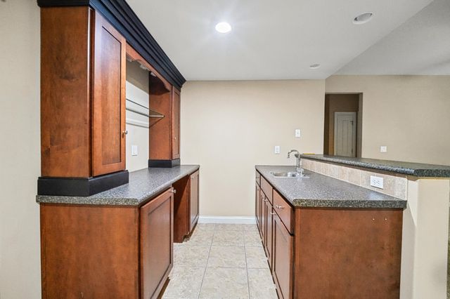 2205 OAK HARBOR CT, Columbia, MO 65203