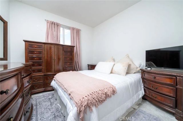 380 Havasu, Rialto, CA 92377