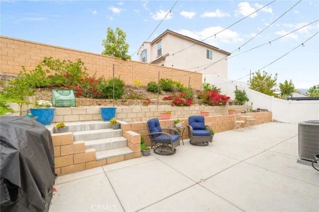 380 Havasu, Rialto, CA 92377
