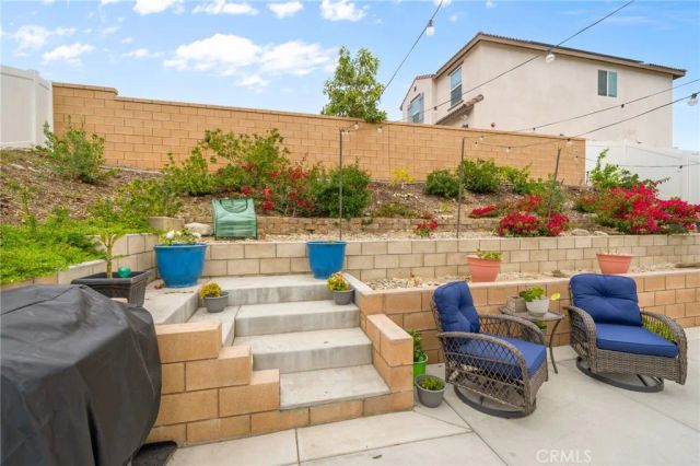 380 Havasu, Rialto, CA 92377