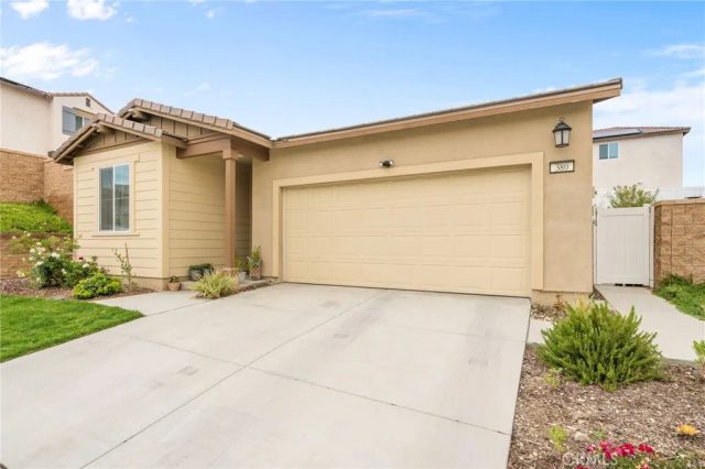 380 Havasu, Rialto, CA 92377