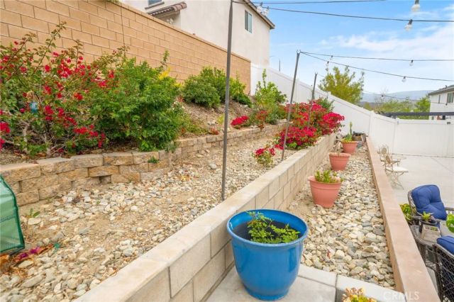 380 Havasu, Rialto, CA 92377