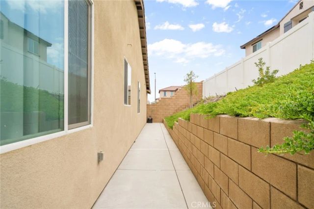 380 Havasu, Rialto, CA 92377