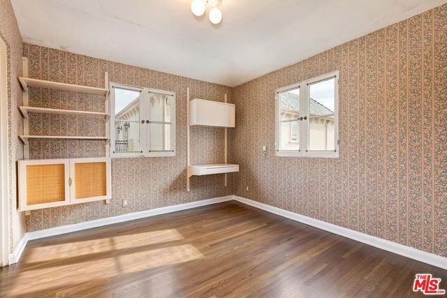 702 N Linden Drive, Beverly Hills, CA 90210