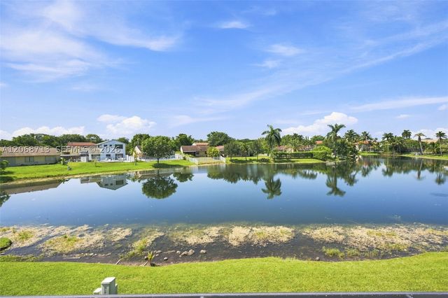 14060 Richwood Pl, Davie, FL 33325