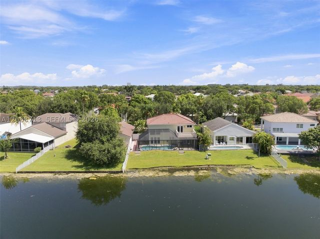 14060 Richwood Pl, Davie, FL 33325