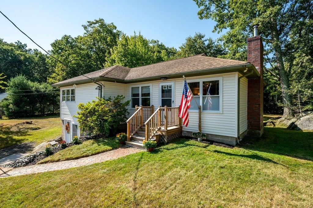 429 Old Dover Road, Rochester, NH 03867