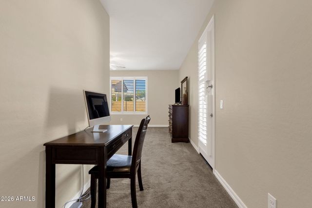 4204 S Crosscreek Drive, Chandler, AZ 85249