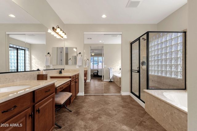 4204 S Crosscreek Drive, Chandler, AZ 85249