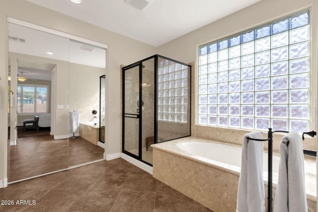 4204 S Crosscreek Drive, Chandler, AZ 85249