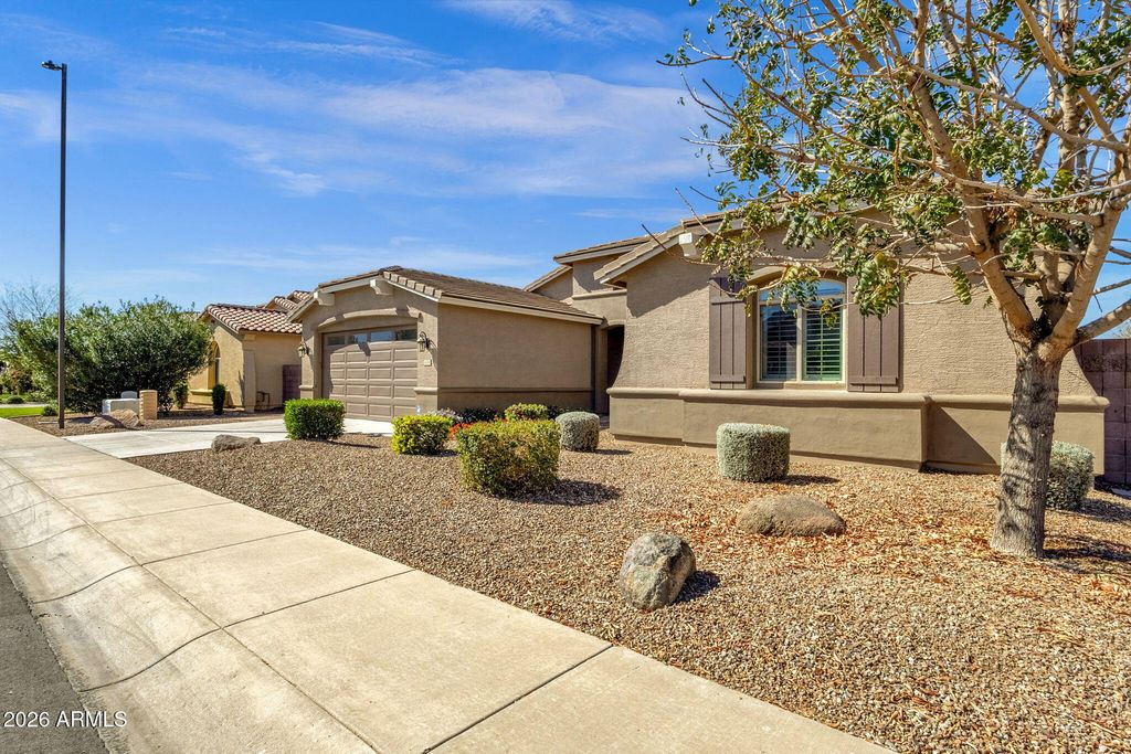 4204 S Crosscreek Drive, Chandler, AZ 85249