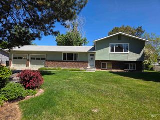 130 NW Carrie Circle, Mountain Home, ID 83647