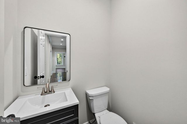 1504 NIGHT SHADE CT, Vienna, VA 22182