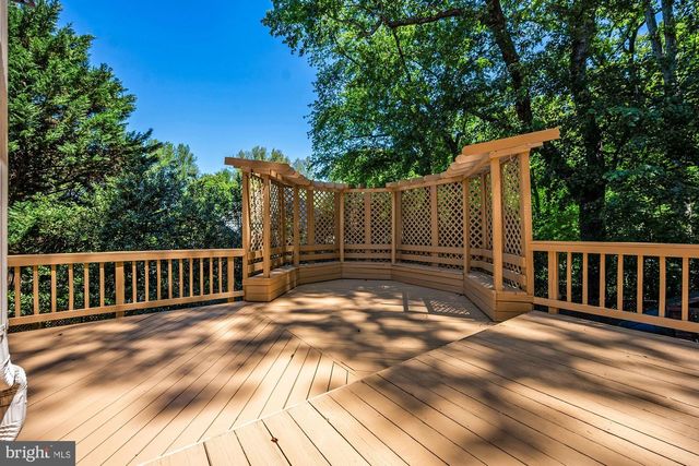 1504 NIGHT SHADE CT, Vienna, VA 22182
