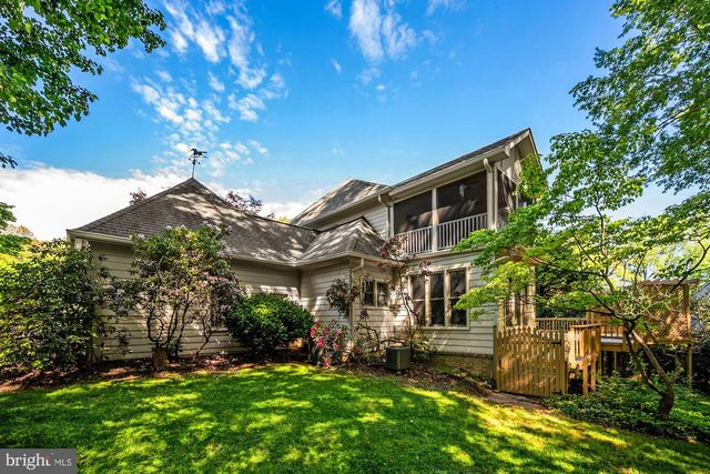 1504 NIGHT SHADE CT, Vienna, VA 22182