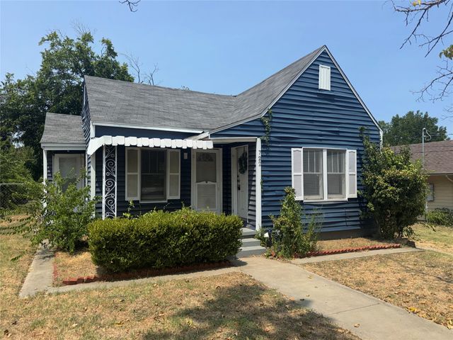 722 Lakey Street, Denton, TX 76205
