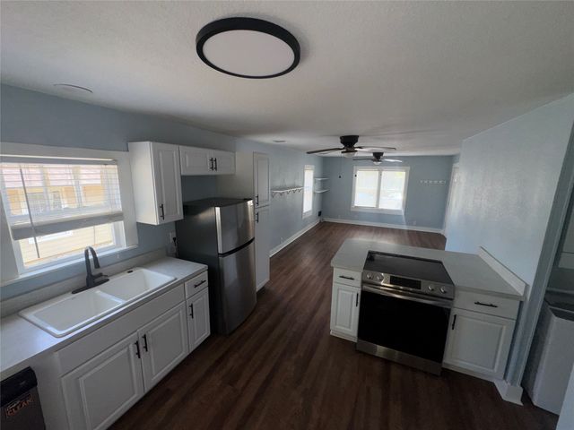 722 Lakey Street, Denton, TX 76205