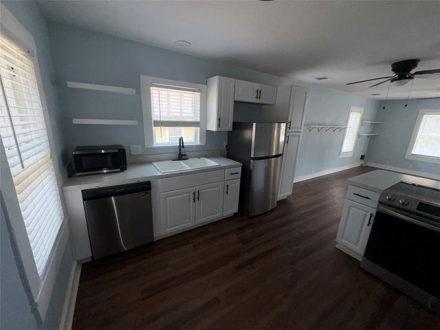 722 Lakey Street, Denton, TX 76205