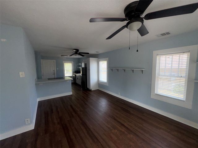 722 Lakey Street, Denton, TX 76205