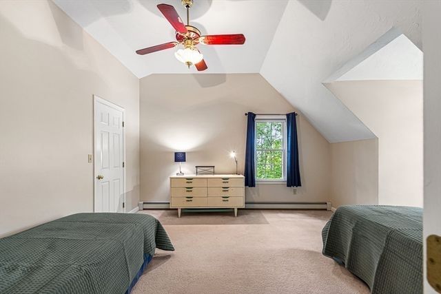 85 Comstock Dr, Wrentham, MA 02093