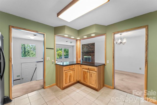 32 Swanns View Drive, Marion, NC 28752