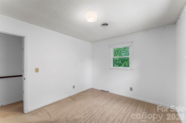 32 Swanns View Drive, Marion, NC 28752
