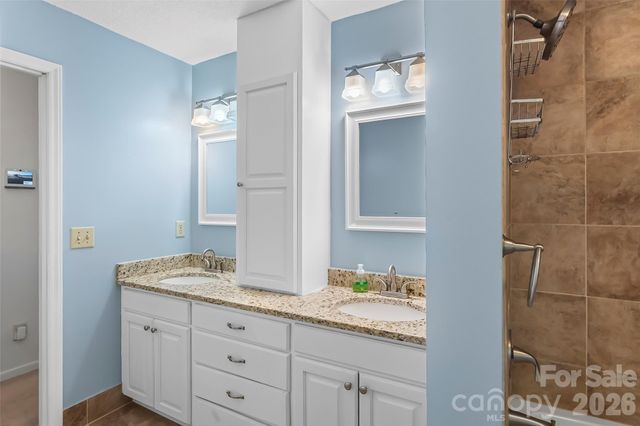 32 Swanns View Drive, Marion, NC 28752