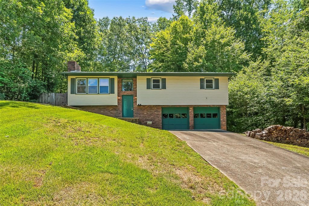 32 Swanns View Drive, Marion, NC 28752