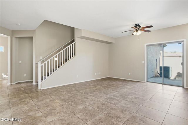 1915 E OXFORD Lane, Gilbert, AZ 85295