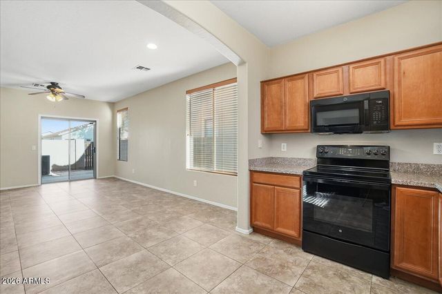 1915 E OXFORD Lane, Gilbert, AZ 85295