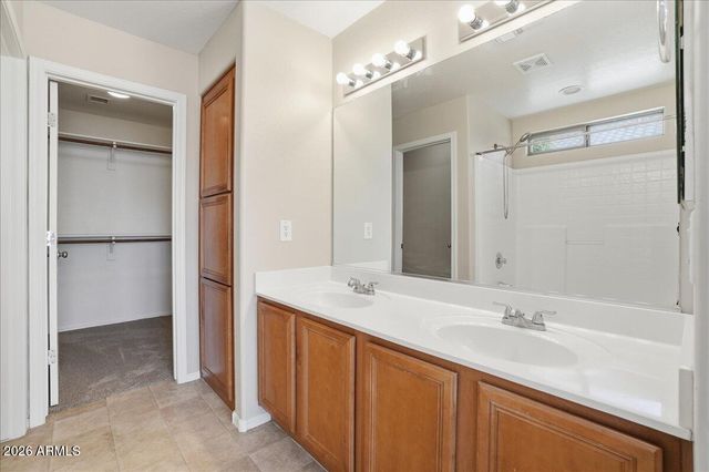 1915 E OXFORD Lane, Gilbert, AZ 85295